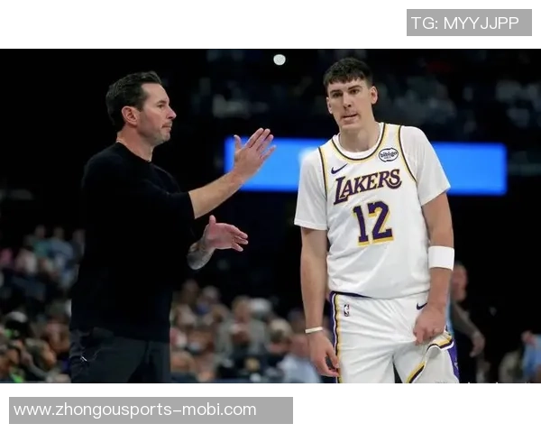 拉拉维亚谈艰难失利称球队表现顽强曾有机会逆转取胜