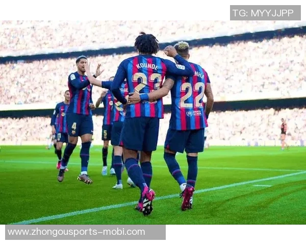 拉菲尼亚缺席训练情况堪忧孔德相对较好引发关注